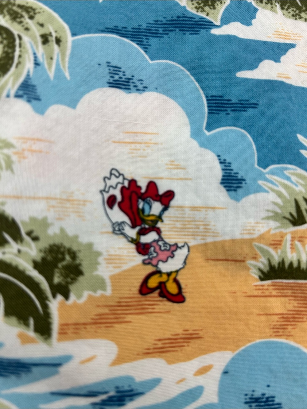 Men’s Disney Store Hawaiian character shirt button down size medium multicolor - Picture 4 of 11